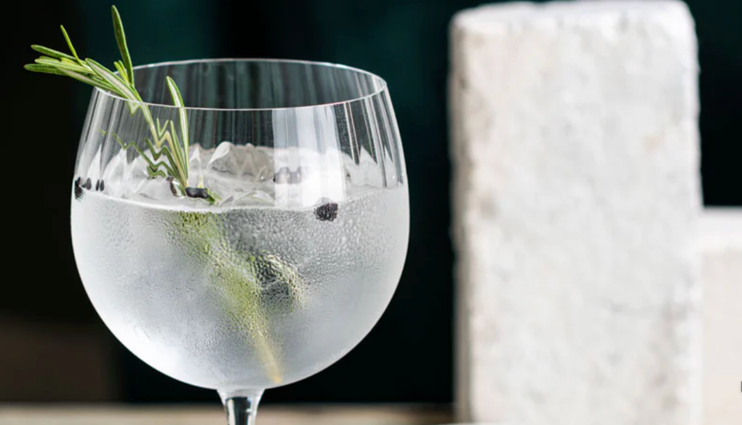 GIN-TONIC NIETS